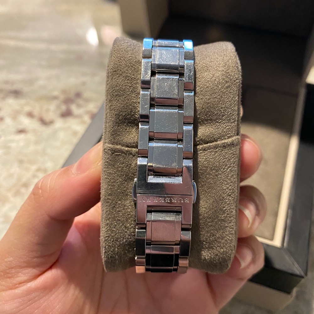 Burberry Women’s Stainless Steel Watch - Picture 4 of 6